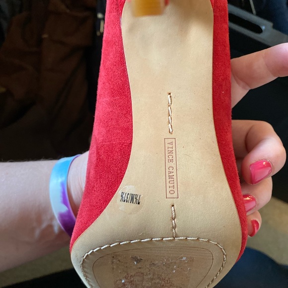 Red Vince Camuto Heels - Picture 5 of 5